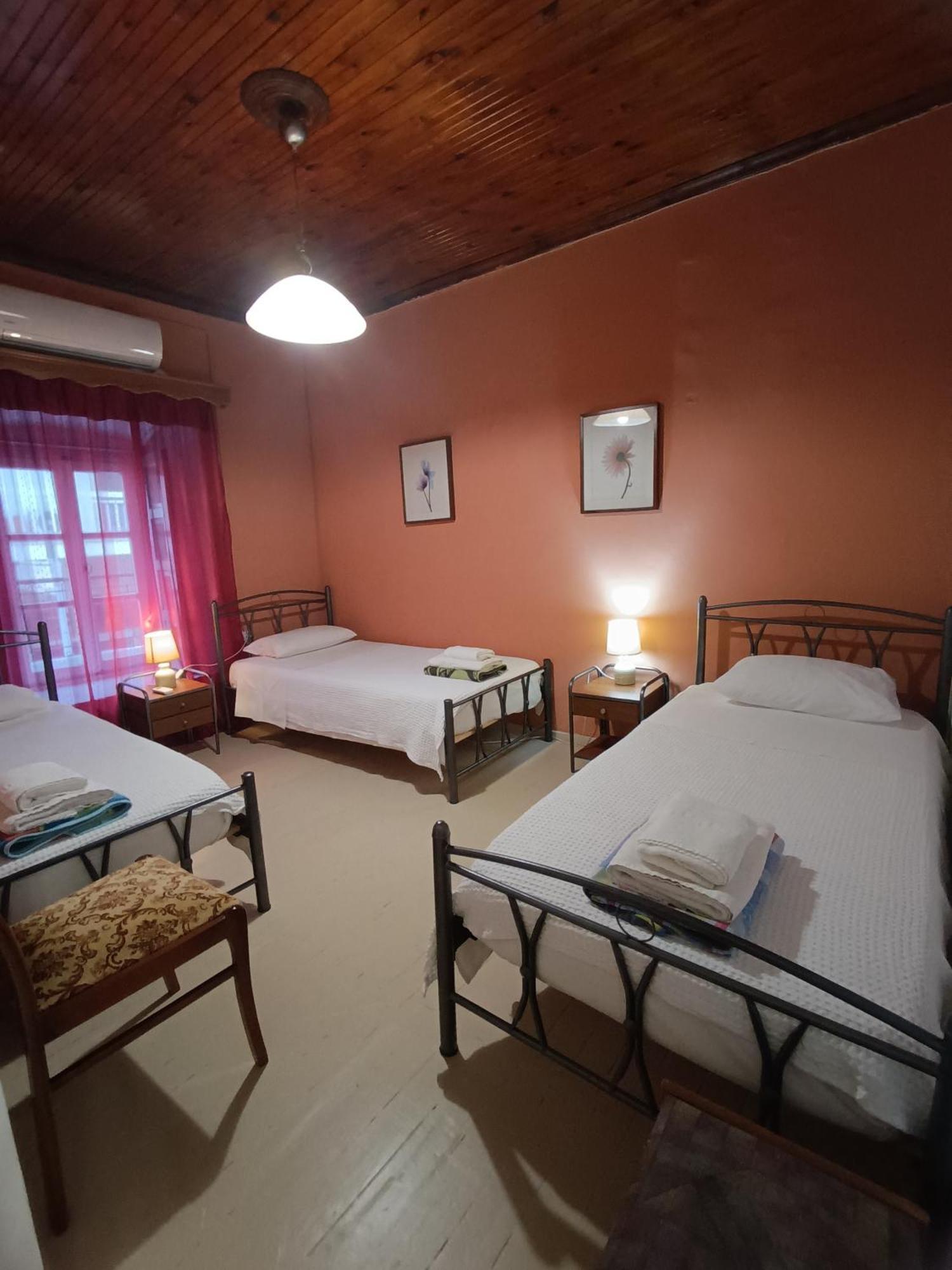 Rodomelo House With Terrace - 4 Bedrooms Λεωνίδιο Εξωτερικό φωτογραφία