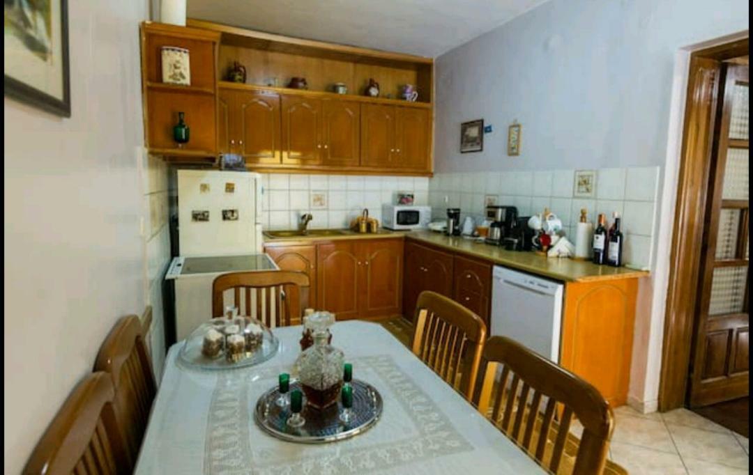 Rodomelo House With Terrace - 4 Bedrooms Λεωνίδιο Εξωτερικό φωτογραφία